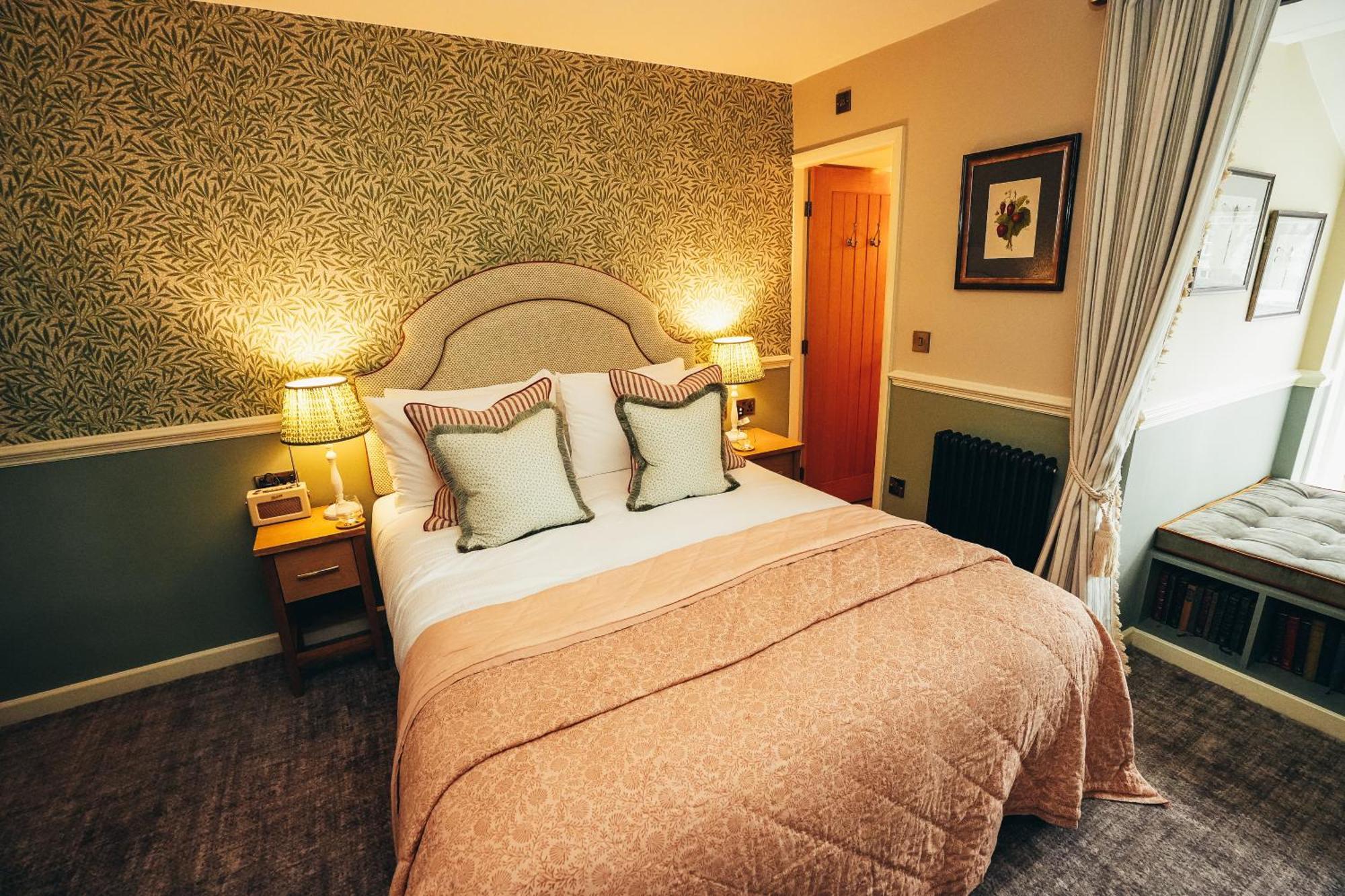 The Ashford Arms Hotel Bakewell Exterior photo